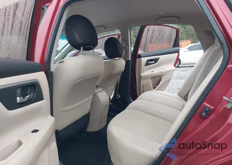 2015 Nissan Altima 2.5 S из США, поврежденный, VIN 1N4AL3AP6FC595328